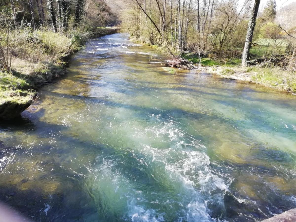 Aux 3 Licornes * Nevy-Sur-Seille